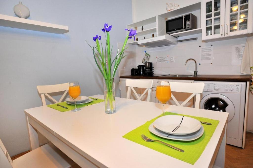 Condo Vinohrady II Прага Экстерьер фото