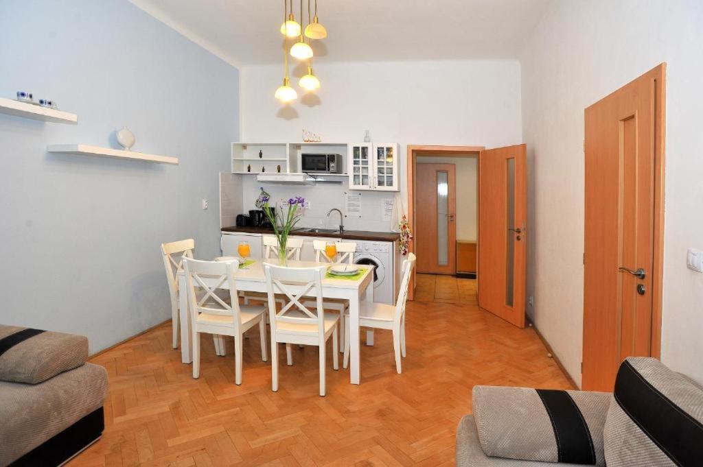 Condo Vinohrady II Прага Экстерьер фото