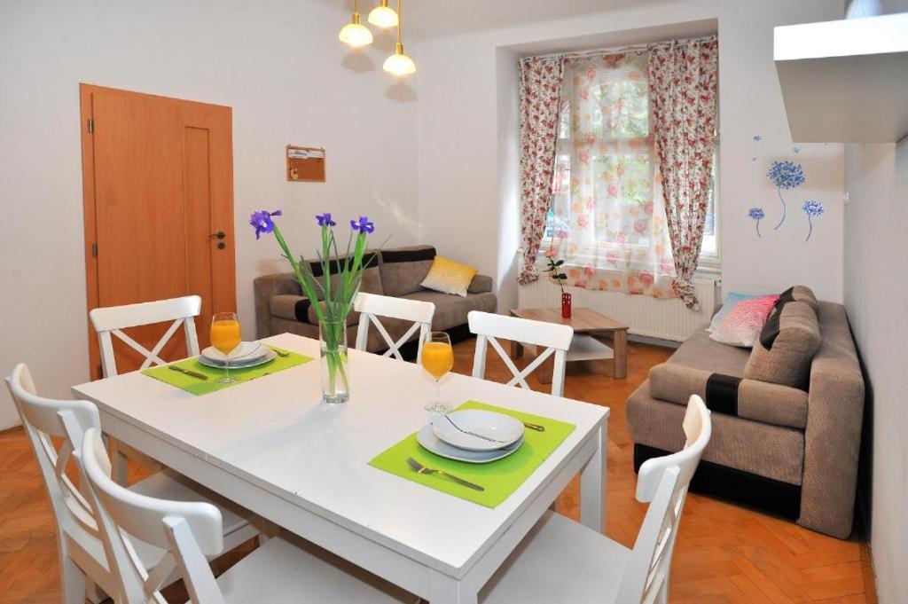 Condo Vinohrady II Прага Экстерьер фото