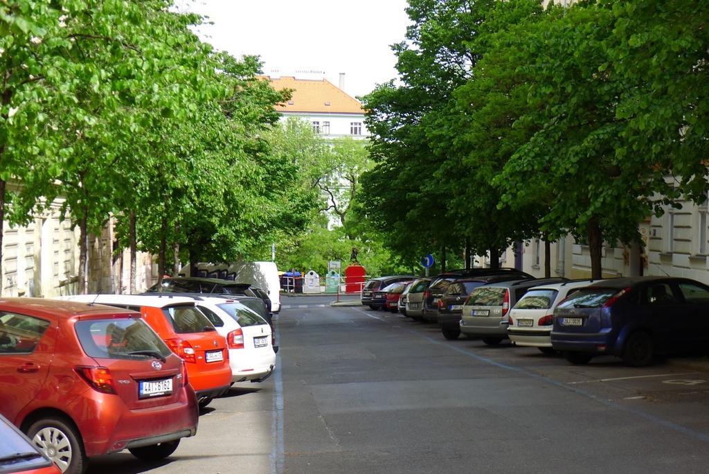 Condo Vinohrady II Прага Экстерьер фото